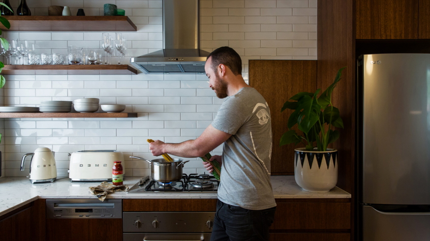 Bóc trần sự thật về công suất của máy hút mùi giá rẻ